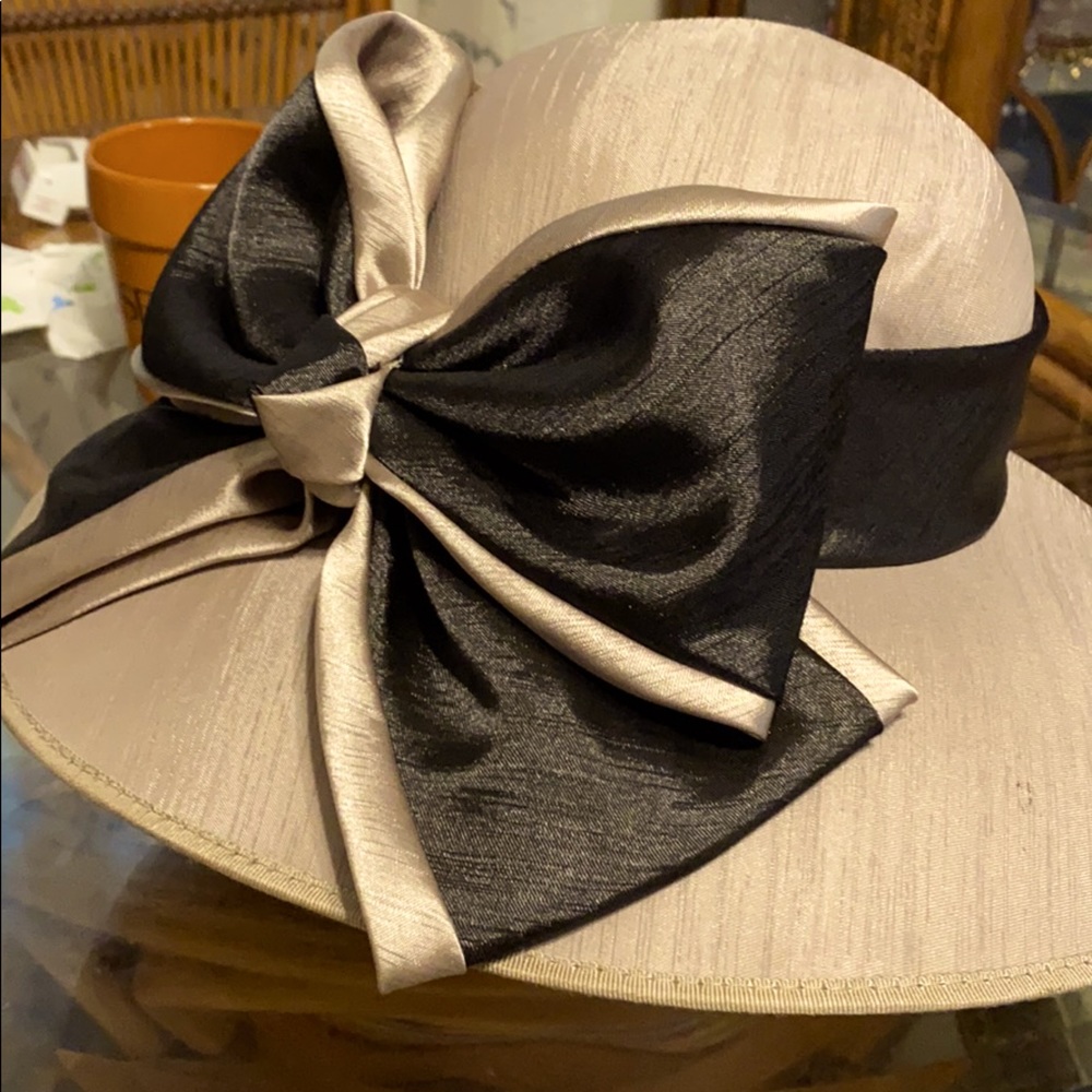 Giovanni Ladies Elegant Hat